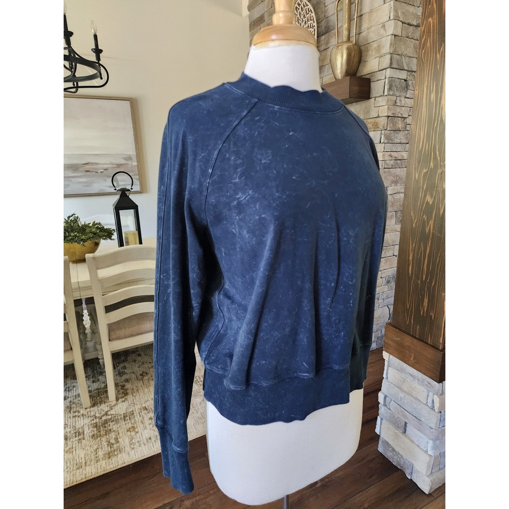 Lululemon Perfectly Oversized Crew Sweatshirt Navy Blue Acid Wash Size 6 8